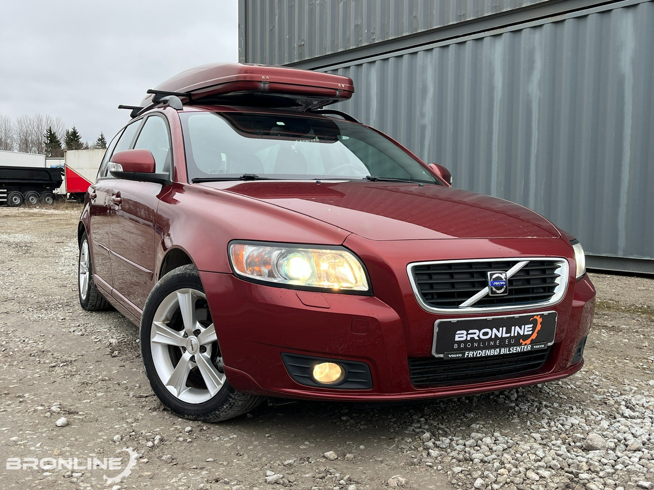 2010 Volvo V50 Facelift 1.6 80kW - سيارة: صور 1 2010 Volvo V50 Facelift 1.6 80kW - سيارة: صور 1