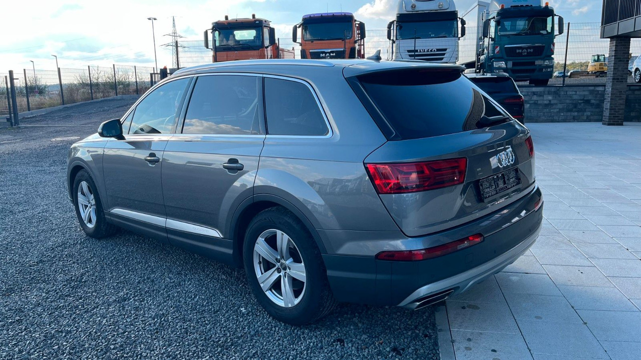 Audi Q7 3.0 TDI quattro Standheizung Allradl. Luftfe - سيارة دفع رباعي: صور 5 Audi Q7 3.0 TDI quattro Standheizung Allradl. Luftfe - سيارة دفع رباعي: صور 5