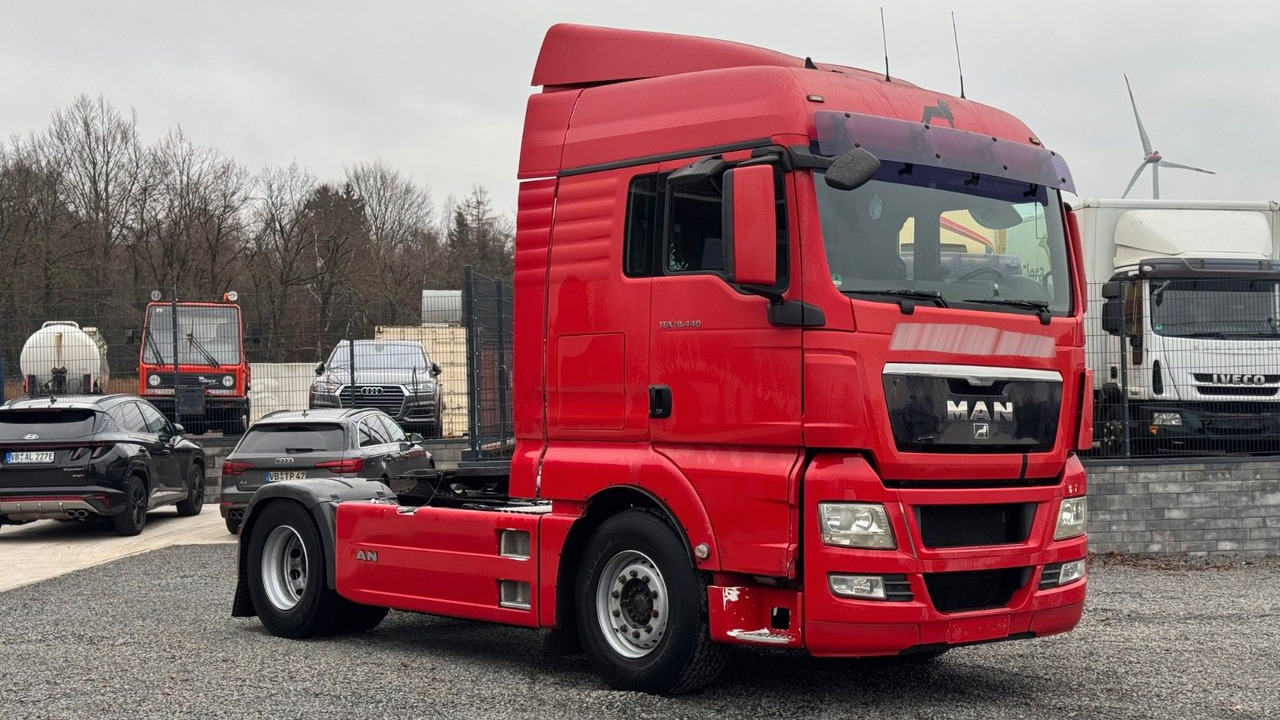 MAN TGX 18.440 SZM Retarder Euro5 - شاحنة جرار: صور 3 MAN TGX 18.440 SZM Retarder Euro5 - شاحنة جرار: صور 3