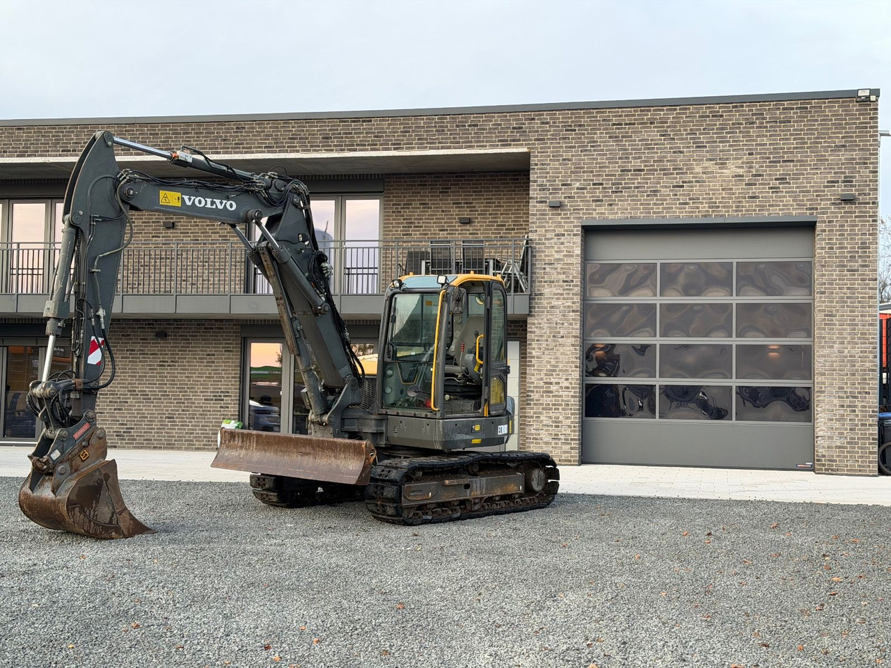 Volvo ECR 88 D Verstellauslger OQ Oilquick - حفارة مصغرة: صور 1 Volvo ECR 88 D Verstellauslger OQ Oilquick - حفارة مصغرة: صور 1