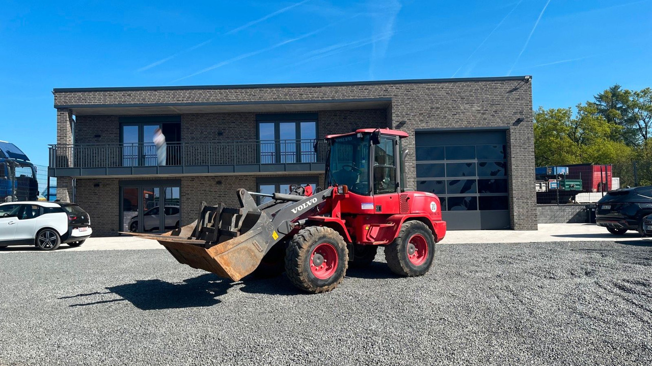 Volvo L35G Radlader 7200 Kg Schaufel Gabel Volvo L35G Radlader 7200 Kg Schaufel Gabel - اللودر بعجل: صور 1 Volvo L35G Radlader 7200 Kg Schaufel Gabel Volvo L35G Radlader 7200 Kg Schaufel Gabel - اللودر بعجل: صور 1