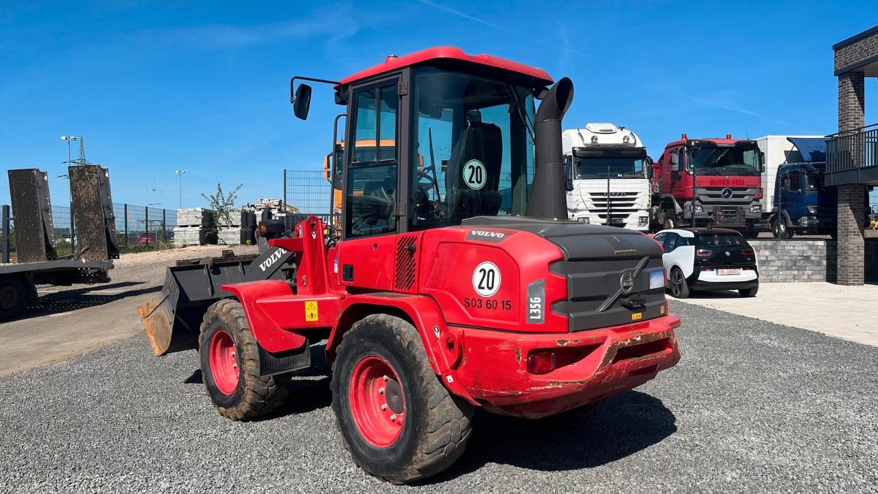 Volvo L35G Radlader 7200 Kg Schaufel Gabel Volvo L35G Radlader 7200 Kg Schaufel Gabel - اللودر بعجل: صور 5 Volvo L35G Radlader 7200 Kg Schaufel Gabel Volvo L35G Radlader 7200 Kg Schaufel Gabel - اللودر بعجل: صور 5