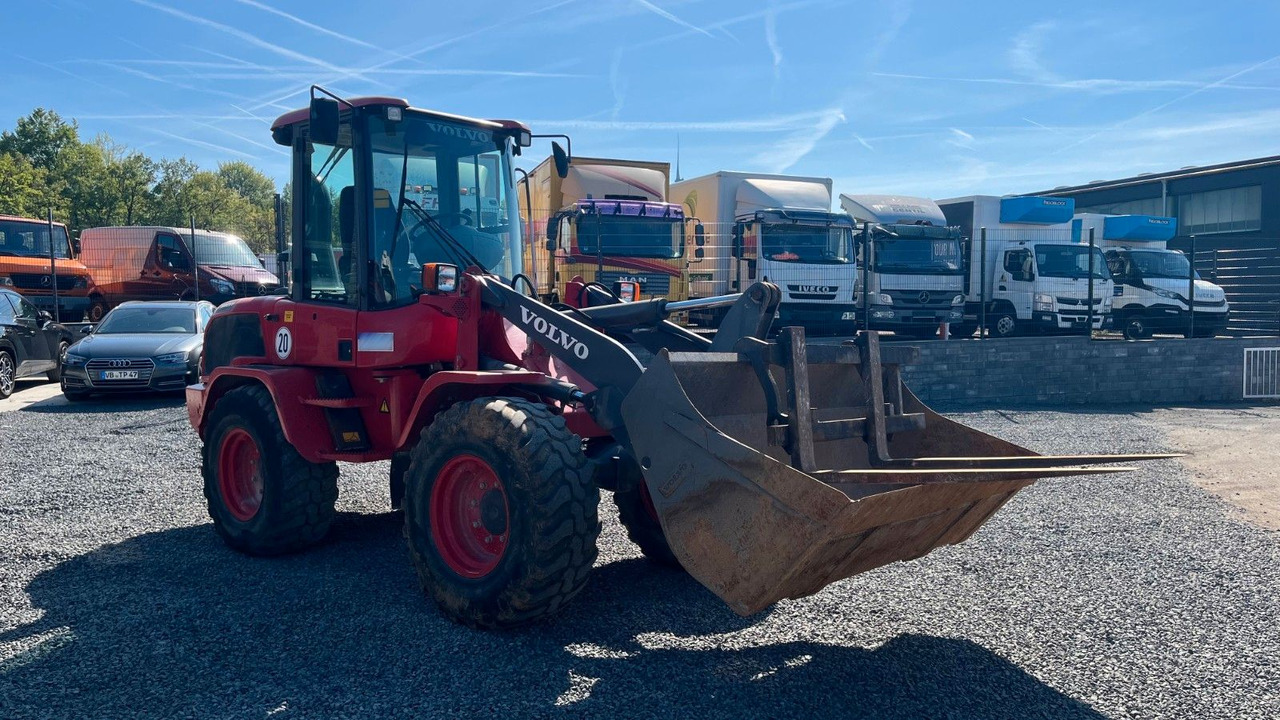 Volvo L35G Radlader 7200 Kg Schaufel Gabel Volvo L35G Radlader 7200 Kg Schaufel Gabel - اللودر بعجل: صور 3 Volvo L35G Radlader 7200 Kg Schaufel Gabel Volvo L35G Radlader 7200 Kg Schaufel Gabel - اللودر بعجل: صور 3
