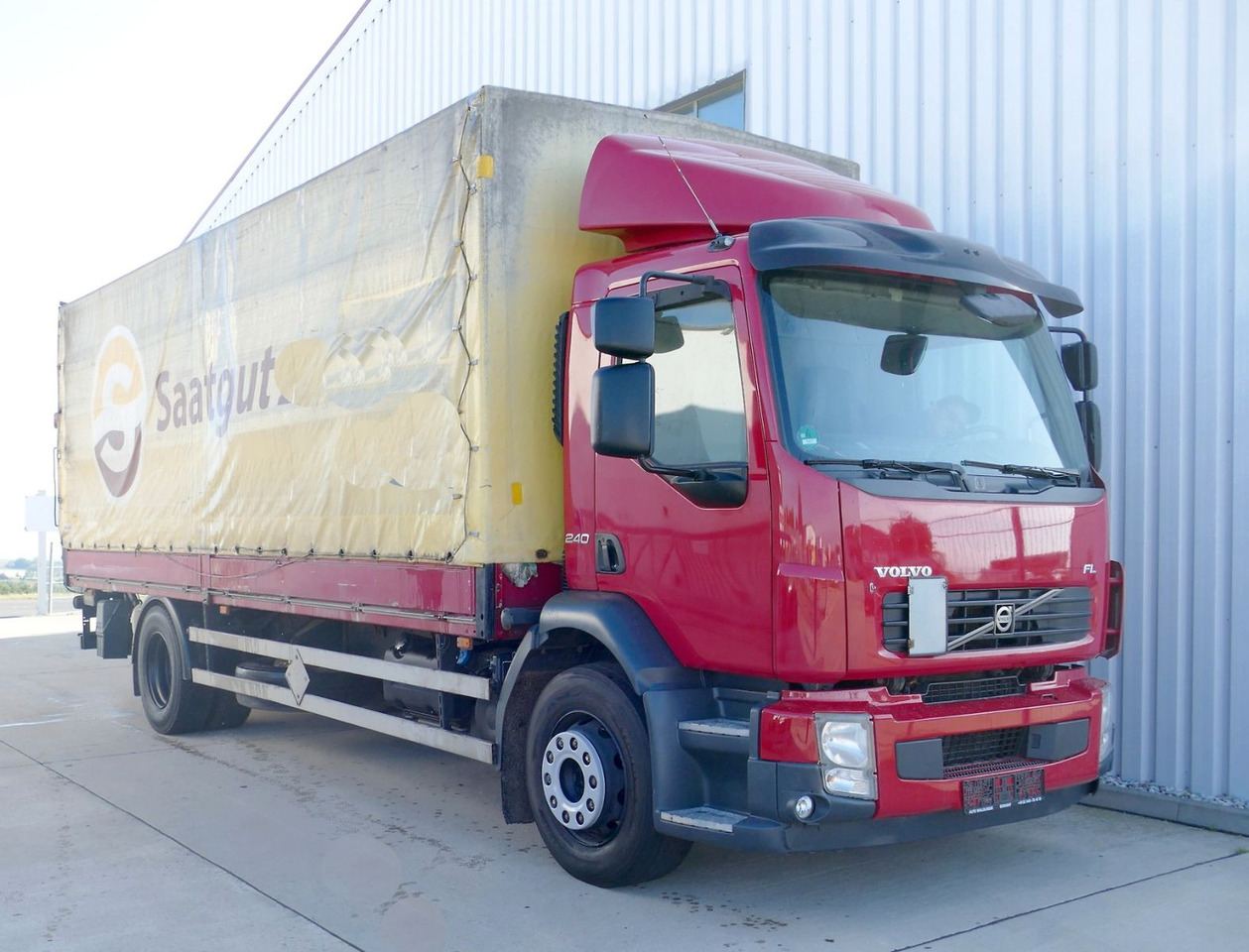 Volvo FL 240 PRITSCHE / PLANE + LBW + KLIMA + EURO 5 - شاحنة ستارة: صور 1 Volvo FL 240 PRITSCHE / PLANE + LBW + KLIMA + EURO 5 - شاحنة ستارة: صور 1