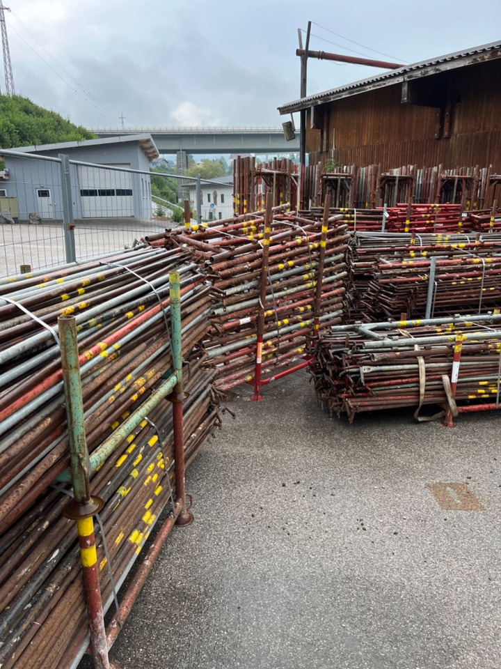 Fassadengerüst Ringer 2700 m2 - معدات البناء: صور 5 Fassadengerüst Ringer 2700 m2 - معدات البناء: صور 5