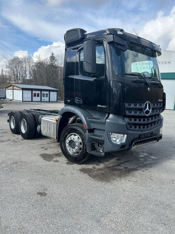 Mercedes-Benz Arocs 26.40 6x4 Kipperfahrgestell BB - الشاسيه شاحنة: صور 5 Mercedes-Benz Arocs 26.40 6x4 Kipperfahrgestell BB - الشاسيه شاحنة: صور 5