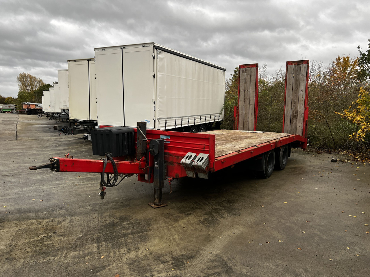 Blomenroehr 682/13800 13,8 t Tandemtieflader - عربة مسطحة منخفضة مقطورة: صور 2 Blomenroehr 682/13800 13,8 t Tandemtieflader - عربة مسطحة منخفضة مقطورة: صور 2