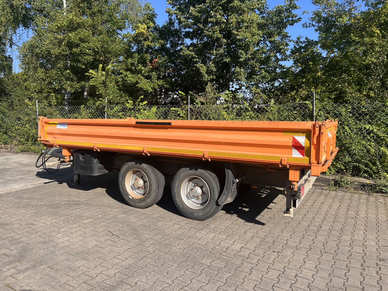 Blomenroehr 888/14000 14 t Tandemkipper- Tieflader - قلابة مقطورة: صور 3 Blomenroehr 888/14000 14 t Tandemkipper- Tieflader - قلابة مقطورة: صور 3