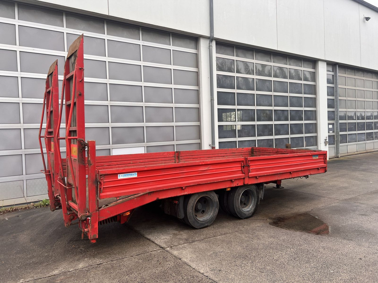 Blomenröhr 13,8 t Tandemtieflader - عربة مسطحة منخفضة مقطورة: صور 2 Blomenröhr 13,8 t Tandemtieflader - عربة مسطحة منخفضة مقطورة: صور 2