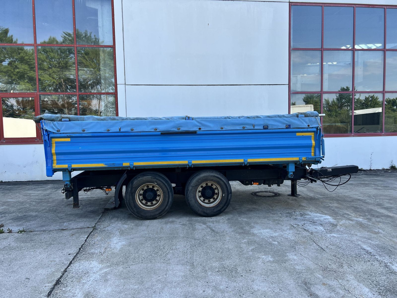 Blomenröhr 14 t Tandemkipper- Tieflader, Breitbereifung - قلابة مقطورة: صور 2 Blomenröhr 14 t Tandemkipper- Tieflader, Breitbereifung - قلابة مقطورة: صور 2
