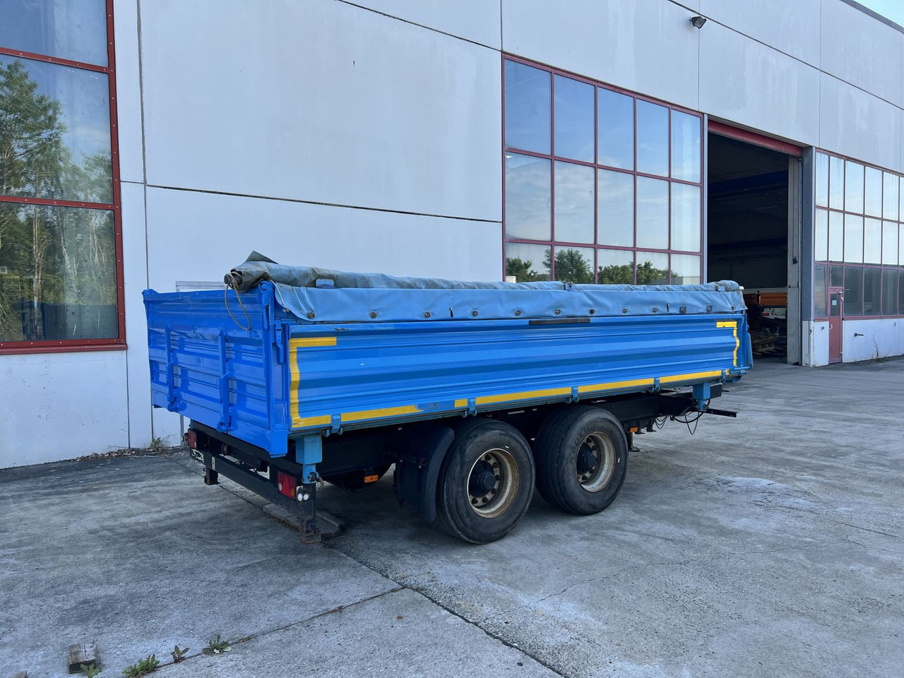 Blomenröhr 14 t Tandemkipper- Tieflader, Breitbereifung - قلابة مقطورة: صور 3 Blomenröhr 14 t Tandemkipper- Tieflader, Breitbereifung - قلابة مقطورة: صور 3