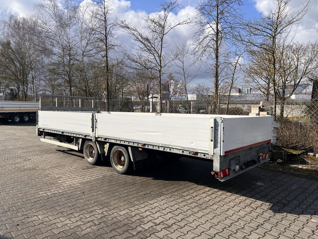 Humbaur 14,4 t Tandem- Pritschenanhänger- Tieflader - عربة مسطحة منخفضة مقطورة: صور 3 Humbaur 14,4 t Tandem- Pritschenanhänger- Tieflader - عربة مسطحة منخفضة مقطورة: صور 3