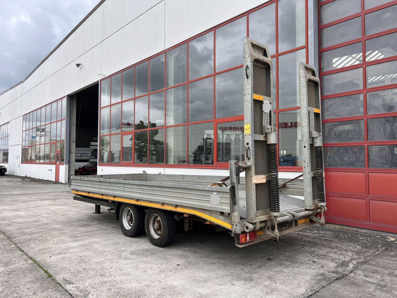 Möslein 13 t Tandemtieflader - عربة مسطحة منخفضة مقطورة: صور 5 Möslein 13 t Tandemtieflader - عربة مسطحة منخفضة مقطورة: صور 5