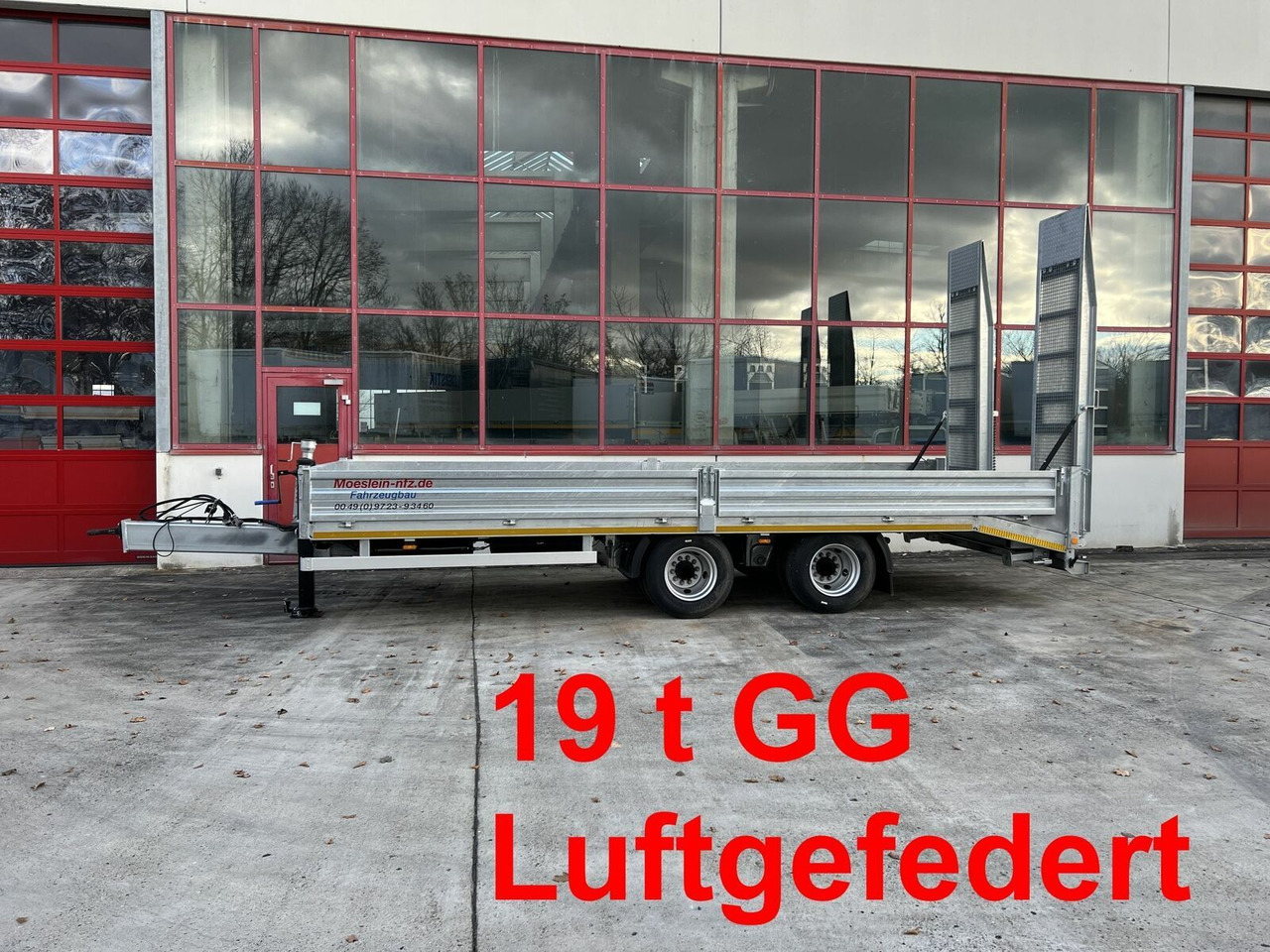 Möslein 19 t Tandemtieflader-- Neufahrzeug -- - عربة مسطحة منخفضة مقطورة: صور 2 Möslein 19 t Tandemtieflader-- Neufahrzeug -- - عربة مسطحة منخفضة مقطورة: صور 2