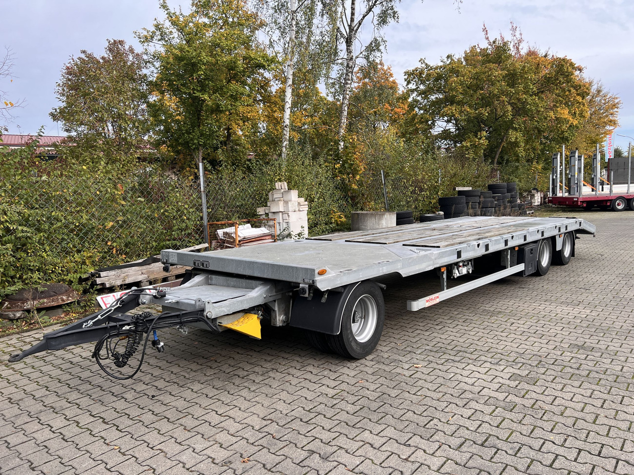 Möslein TO 3 F Schwebheim 3 Achs Tiefladeranhänger - عربة مسطحة منخفضة مقطورة: صور 3 Möslein TO 3 F Schwebheim 3 Achs Tiefladeranhänger - عربة مسطحة منخفضة مقطورة: صور 3