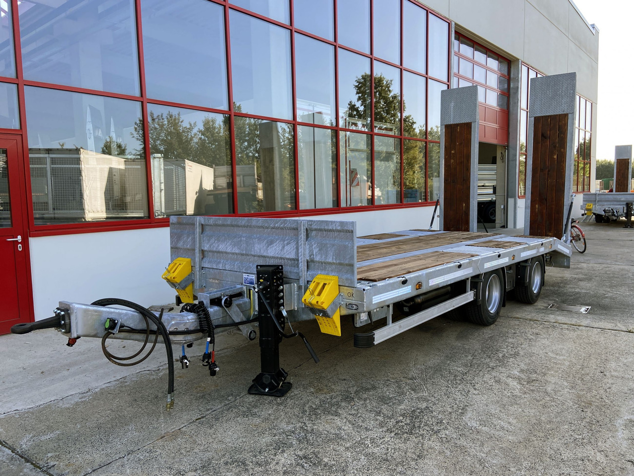 Möslein TT21-7,2 Hydr 21 t Tandemtieflader, hydr. Rampen, NEU - عربة مسطحة منخفضة مقطورة: صور 5 Möslein TT21-7,2 Hydr 21 t Tandemtieflader, hydr. Rampen, NEU - عربة مسطحة منخفضة مقطورة: صور 5