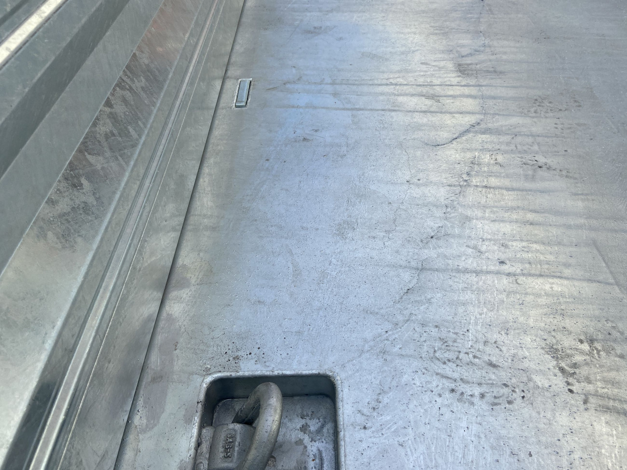 Möslein TTD 11 Breite Reifen 5,70 lang Kipper Tieflader, Breite Reifen, 5,70 m lang-- Neufahrzeug -- - قلابة مقطورة: صور 3 Möslein TTD 11 Breite Reifen 5,70 lang Kipper Tieflader, Breite Reifen, 5,70 m lang-- Neufahrzeug -- - قلابة مقطورة: صور 3