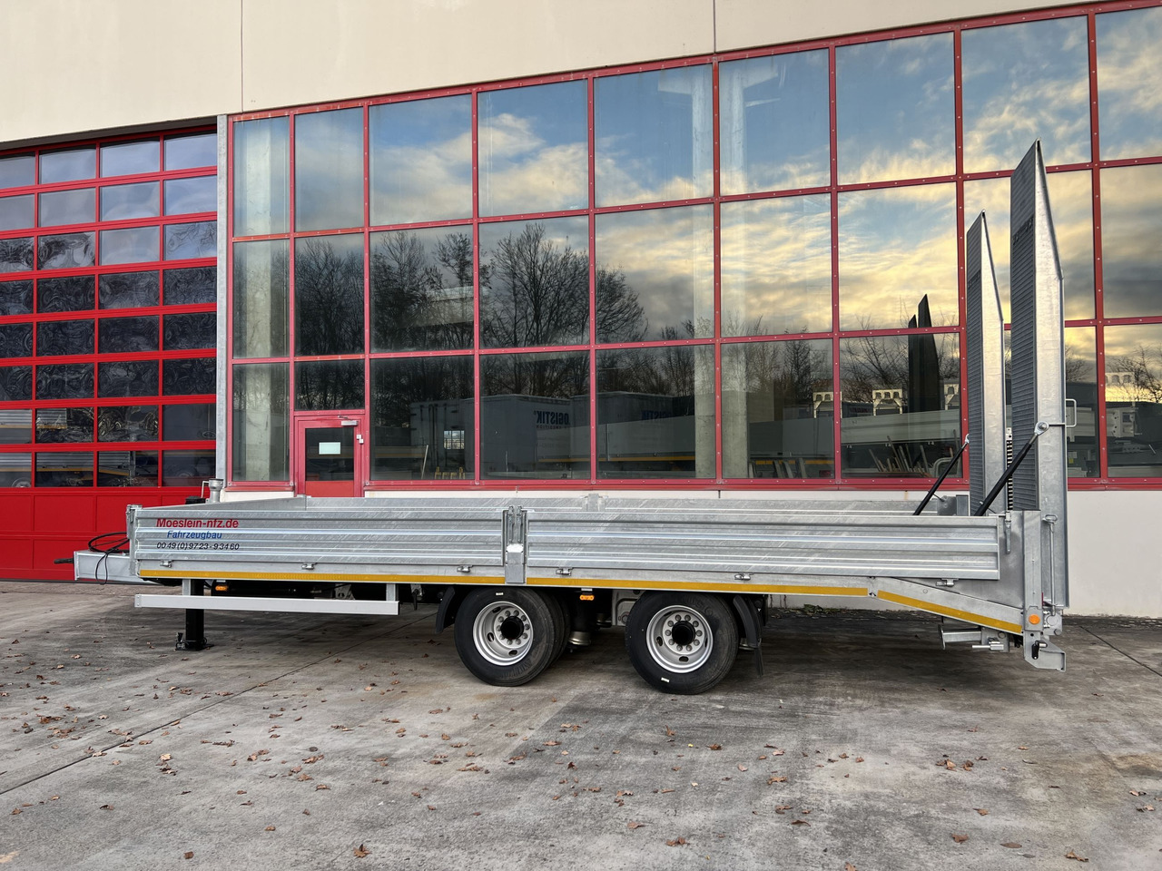 Möslein TTO 19 19 t Tandemtieflader,Neufahrzeug - عربة مسطحة منخفضة مقطورة: صور 4 Möslein TTO 19 19 t Tandemtieflader,Neufahrzeug - عربة مسطحة منخفضة مقطورة: صور 4