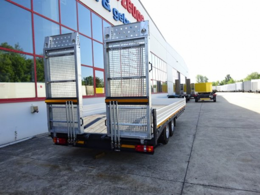 Möslein TTT 13 6,2 BR Weiß Neuer 13 t GG Tandemtieflader mit Breiten Rampen - عربة مسطحة منخفضة مقطورة: صور 5 Möslein TTT 13 6,2 BR Weiß Neuer 13 t GG Tandemtieflader mit Breiten Rampen - عربة مسطحة منخفضة مقطورة: صور 5