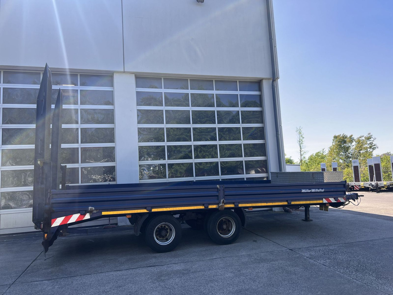 Müller-Mitteltal 21 t Tandemtieflader - عربة مسطحة منخفضة مقطورة: صور 1 Müller-Mitteltal 21 t Tandemtieflader - عربة مسطحة منخفضة مقطورة: صور 1