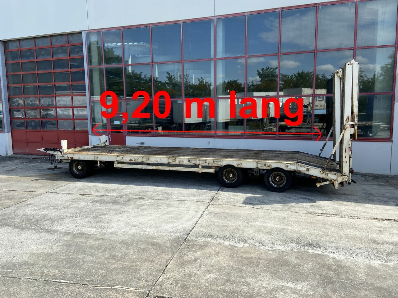 Müller-Mitteltal 3 Achs Tieflader 9,20 m Ladefläche - عربة مسطحة منخفضة مقطورة: صور 1 Müller-Mitteltal 3 Achs Tieflader 9,20 m Ladefläche - عربة مسطحة منخفضة مقطورة: صور 1