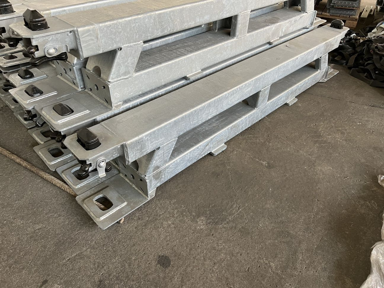 Müller-Mitteltal Ausgleichsbock für Satteltieflader incl. Conati - عربة مسطحة منخفضة نصف مقطورة: صور 4 Müller-Mitteltal Ausgleichsbock für Satteltieflader incl. Conati - عربة مسطحة منخفضة نصف مقطورة: صور 4