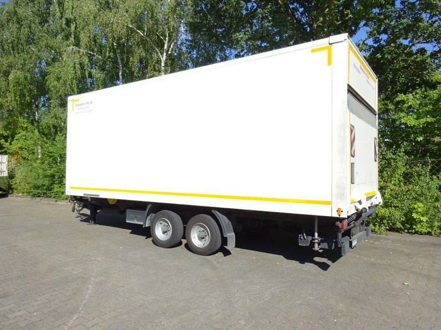 Tandemkoffer, Ladebordwand + Durchladbar - بصندوق مغلق مقطورة: صور 2 Tandemkoffer, Ladebordwand + Durchladbar - بصندوق مغلق مقطورة: صور 2