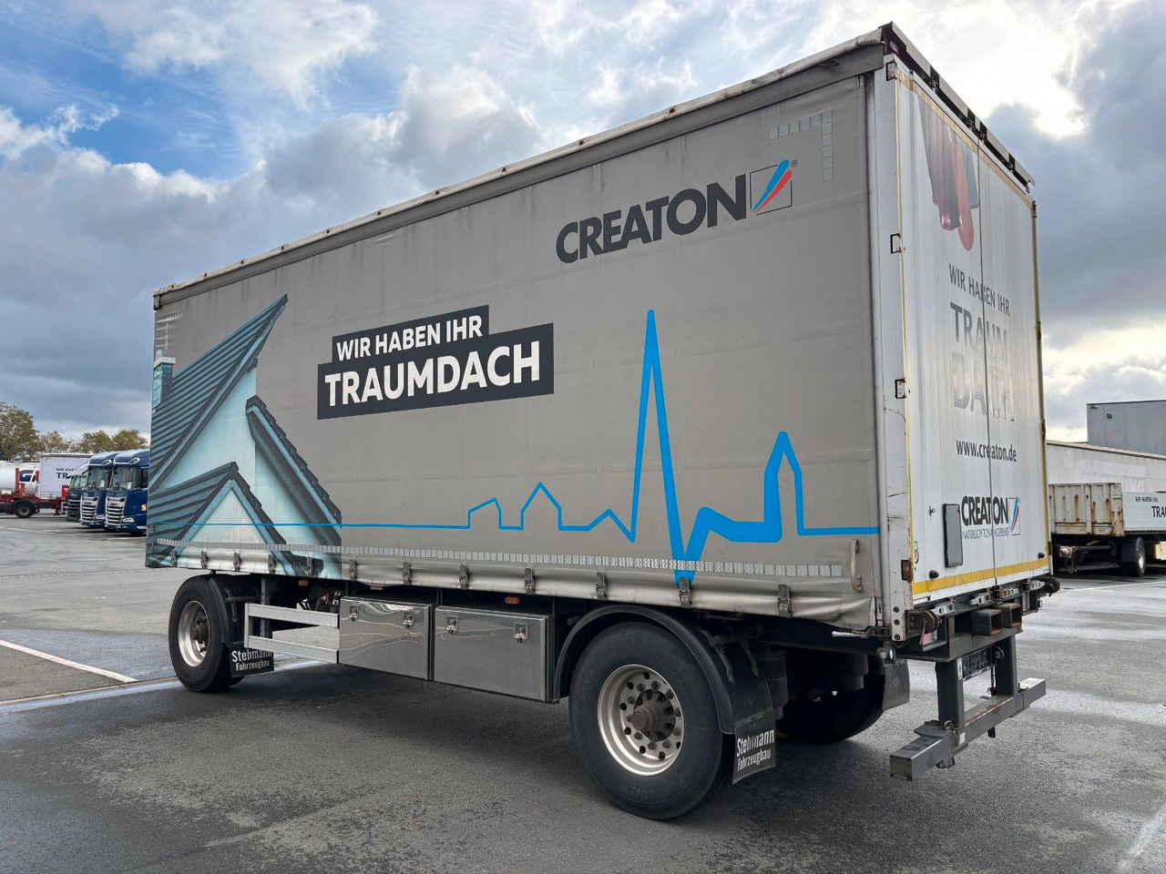 AZP18 Plane + Staplerhalterung - مقطورة ستارة: صور 2 AZP18 Plane + Staplerhalterung - مقطورة ستارة: صور 2