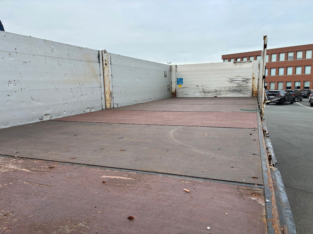 Krone AZ18 + Palettenkasten - مقطورات مسطحة: صور 2 Krone AZ18 + Palettenkasten - مقطورات مسطحة: صور 2