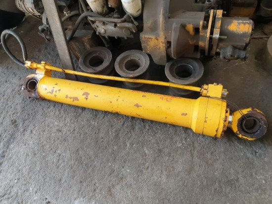 LIEBHERR 912 (CILINDRO HIDRÁULICO) - الاسطوانة الهيدروليكية - آلات البناء: صور 4 LIEBHERR 912 (CILINDRO HIDRÁULICO) - الاسطوانة الهيدروليكية - آلات البناء: صور 4