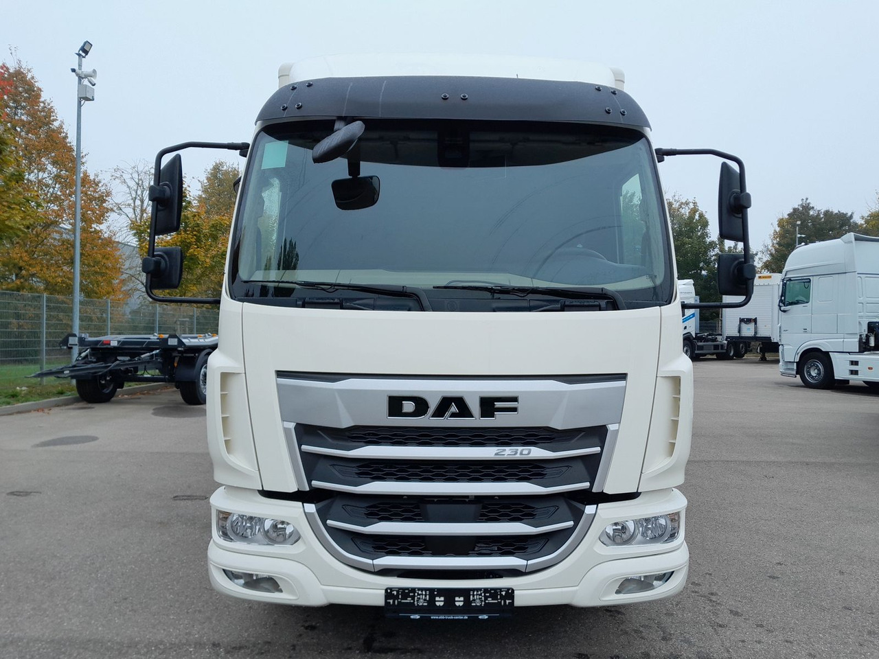 DAF FA XB 230 12t - بصندوق مغلق شاحنة: صور 3 DAF FA XB 230 12t - بصندوق مغلق شاحنة: صور 3