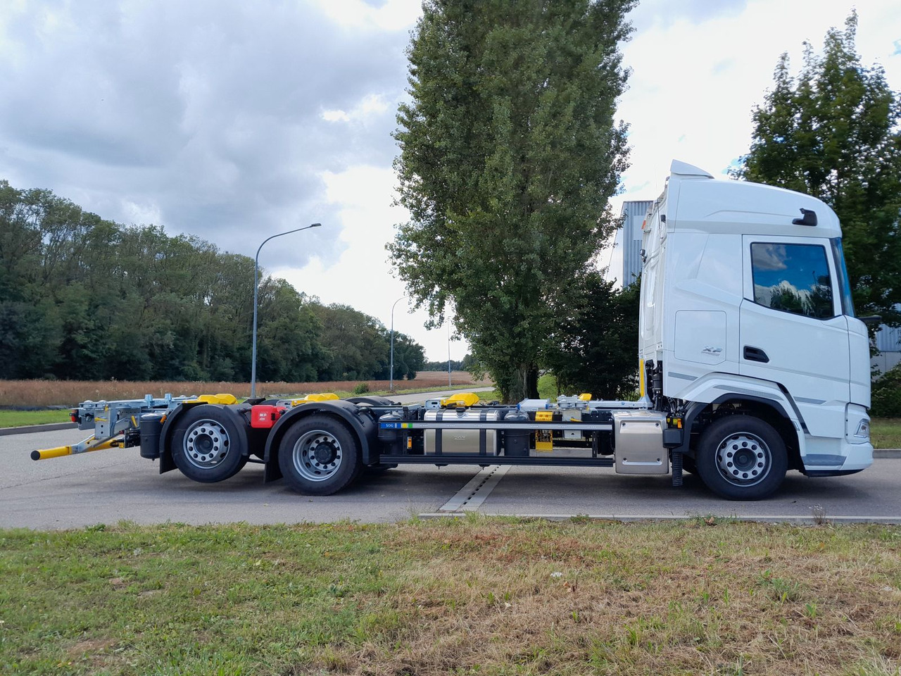 DAF FAN XF 480 NGD Multiwechsler 1020-1320 - شاحنات الحاويات / جسم علوي قابل للتغيير شاحنة: صور 5 DAF FAN XF 480 NGD Multiwechsler 1020-1320 - شاحنات الحاويات / جسم علوي قابل للتغيير شاحنة: صور 5