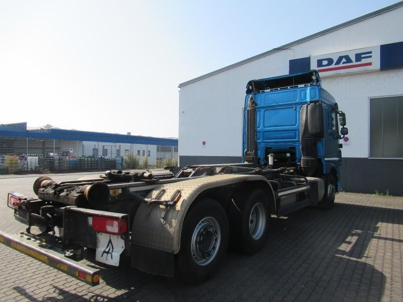 DAF FAN XF 530 SC Abrollkipper - شاحنة ذات الخطاف: صور 3 DAF FAN XF 530 SC Abrollkipper - شاحنة ذات الخطاف: صور 3