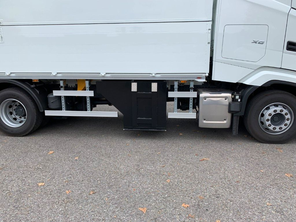 DAF FAN XG 480 Swing-Board mit LBW - نقل الشراب شاحنة: صور 5 DAF FAN XG 480 Swing-Board mit LBW - نقل الشراب شاحنة: صور 5