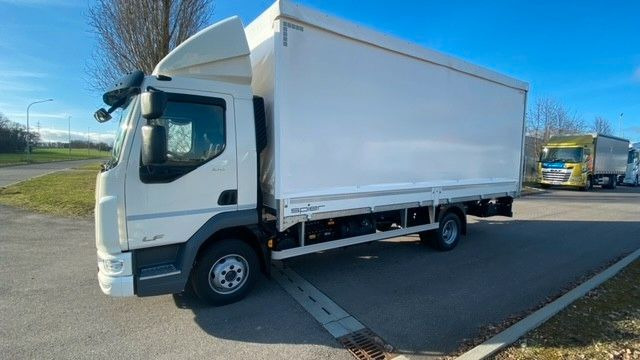 DAF LF 210 8t Pritsche-Plane LBW Tageszulassung DAF FA LF 210 08t Spier Pritsche-Plane - شاحنة ستارة: صور 1 DAF LF 210 8t Pritsche-Plane LBW Tageszulassung DAF FA LF 210 08t Spier Pritsche-Plane - شاحنة ستارة: صور 1