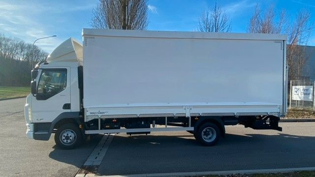 DAF LF 210 8t Pritsche-Plane LBW Tageszulassung DAF FA LF 210 08t Spier Pritsche-Plane - شاحنة ستارة: صور 3 DAF LF 210 8t Pritsche-Plane LBW Tageszulassung DAF FA LF 210 08t Spier Pritsche-Plane - شاحنة ستارة: صور 3