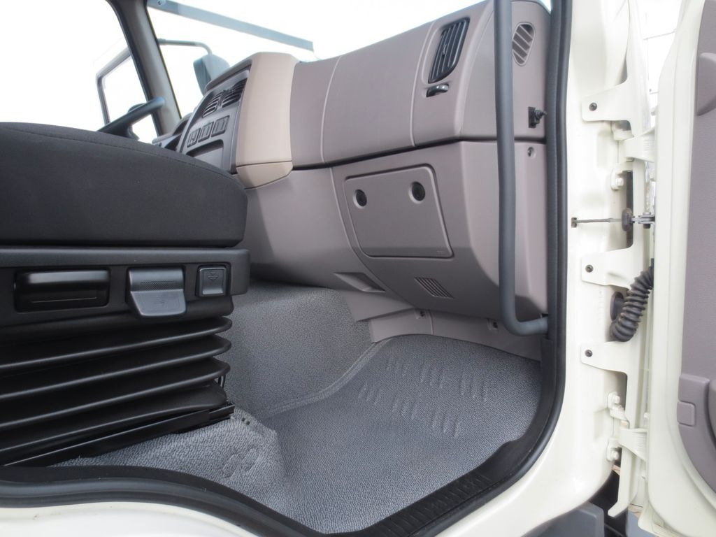 DAF LF 310 18t Zikun Getränkeaufbau  إيجار DAF LF 310 18t Zikun Getränkeaufbau: صور 10