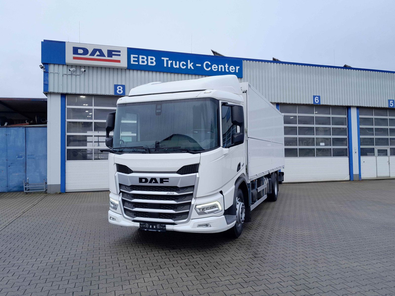 DAF XD 370 Fahrgestell DAF XD 370 Fa Swing-Board-Aufbau - الشاسيه شاحنة: صور 4 DAF XD 370 Fahrgestell DAF XD 370 Fa Swing-Board-Aufbau - الشاسيه شاحنة: صور 4