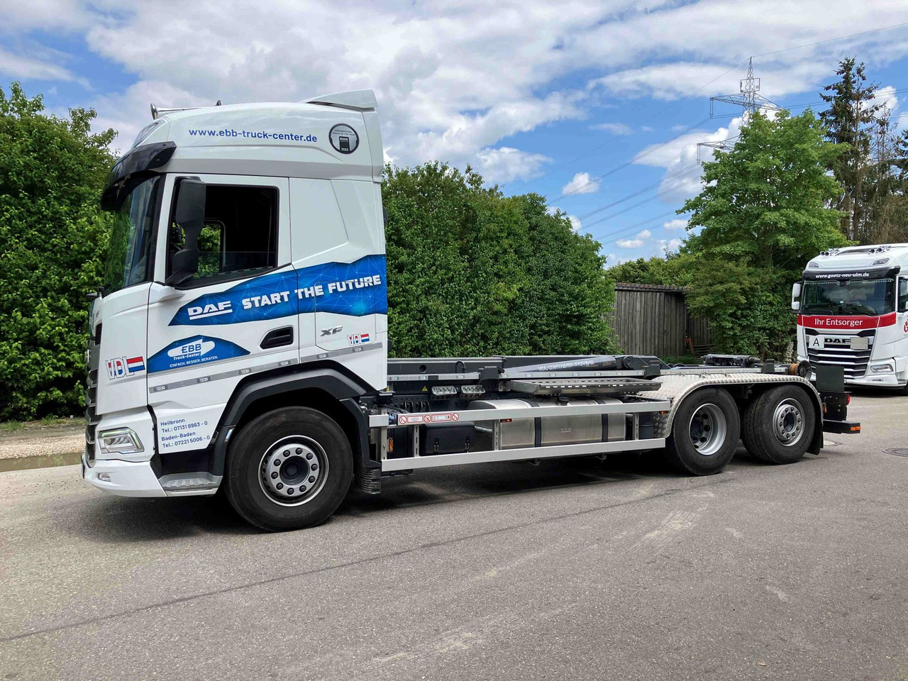 DAF XF 480 FAN Abroller VDL DAF XF 480 FAN Abroller VDL - شاحنة ذات الخطاف: صور 1 DAF XF 480 FAN Abroller VDL DAF XF 480 FAN Abroller VDL - شاحنة ذات الخطاف: صور 1