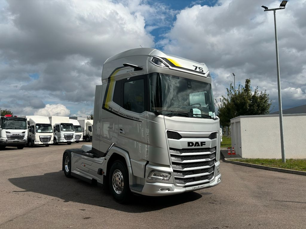 DAF XG+ 480 FT 75 Jahre DAF Edition "Limitiert" - شاحنة جرار: صور 1 DAF XG+ 480 FT 75 Jahre DAF Edition "Limitiert" - شاحنة جرار: صور 1