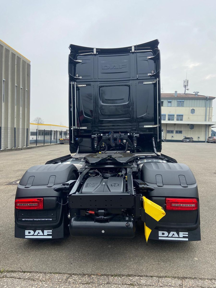 DAF XG+ 530 FT Edition Black DAF XG+ 530 FT - شاحنة جرار: صور 5 DAF XG+ 530 FT Edition Black DAF XG+ 530 FT - شاحنة جرار: صور 5