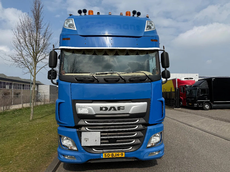 DAF XF 460 showtruck 4-2017 SSC 460 XF - شاحنة جرار: صور 3 DAF XF 460 showtruck 4-2017 SSC 460 XF - شاحنة جرار: صور 3
