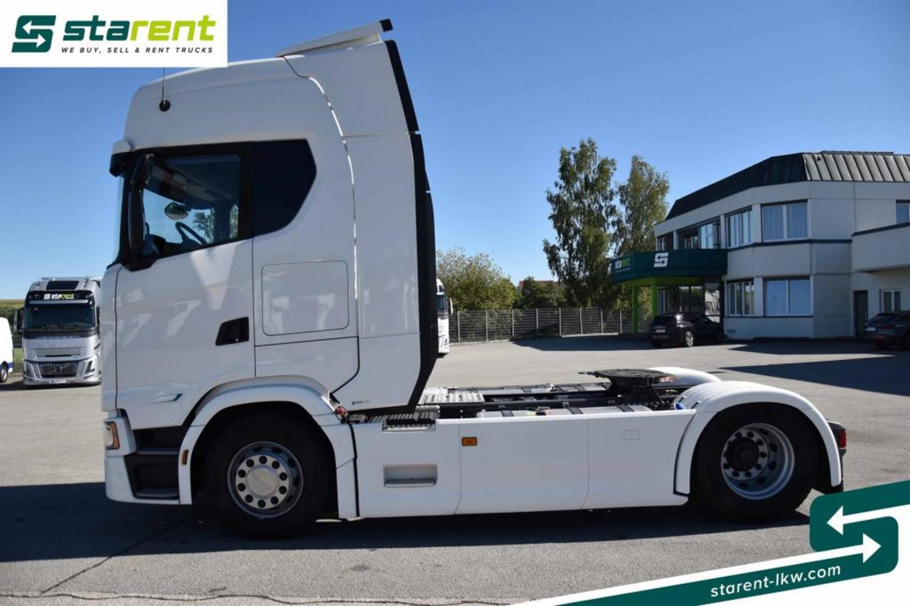 شاحنة جرار Scania S560 Retarder Navi LED-Lichter Ledersitze ACC: صور 8 شاحنة جرار Scania S560 Retarder Navi LED-Lichter Ledersitze ACC: صور 8
