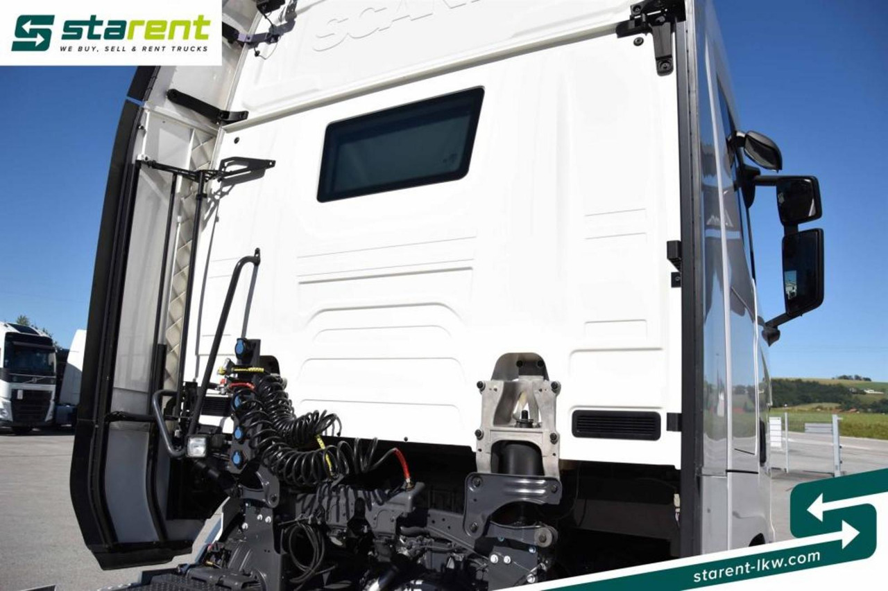 شاحنة جرار Scania S560 Retarder Navi LED-Lichter Ledersitze ACC: صور 11 شاحنة جرار Scania S560 Retarder Navi LED-Lichter Ledersitze ACC: صور 11