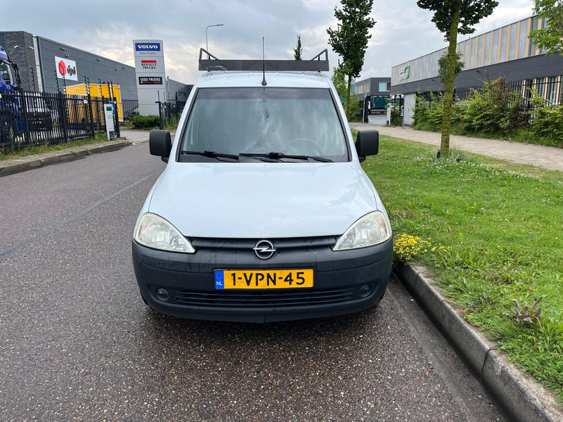 Opel Combo 1.3 CDTI, Airco, Radio, Roofrack - فان المدمجة: صور 4 Opel Combo 1.3 CDTI, Airco, Radio, Roofrack - فان المدمجة: صور 4