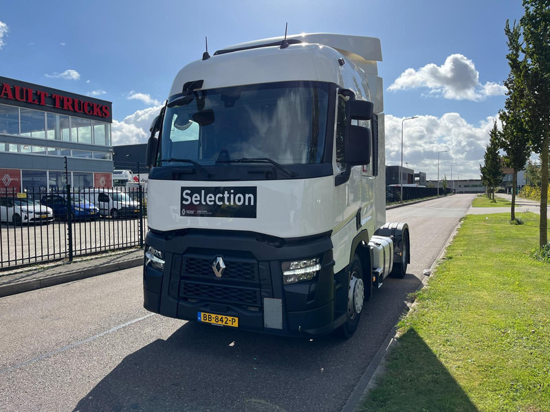 Renault T-13 EVO 480 T4X2, SELECTION, SLEEPERCAB - شاحنة جرار: صور 3 Renault T-13 EVO 480 T4X2, SELECTION, SLEEPERCAB - شاحنة جرار: صور 3