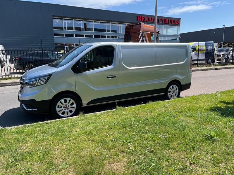Renault Trafic E-Tech Red L2 H1, Airco, Nav, Camera - فان المدمجة, فان كهربائية: صور 2 Renault Trafic E-Tech Red L2 H1, Airco, Nav, Camera - فان المدمجة, فان كهربائية: صور 2