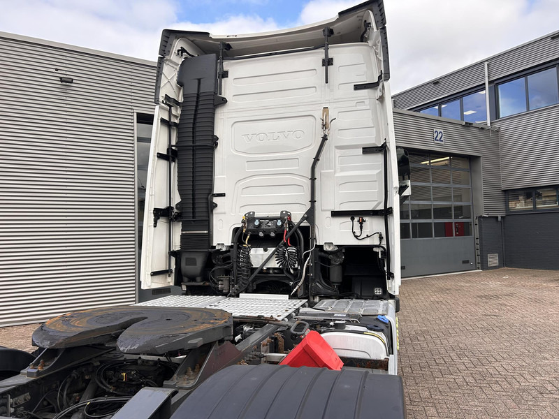 Volvo FH - شاحنة جرار: صور 4 Volvo FH - شاحنة جرار: صور 4