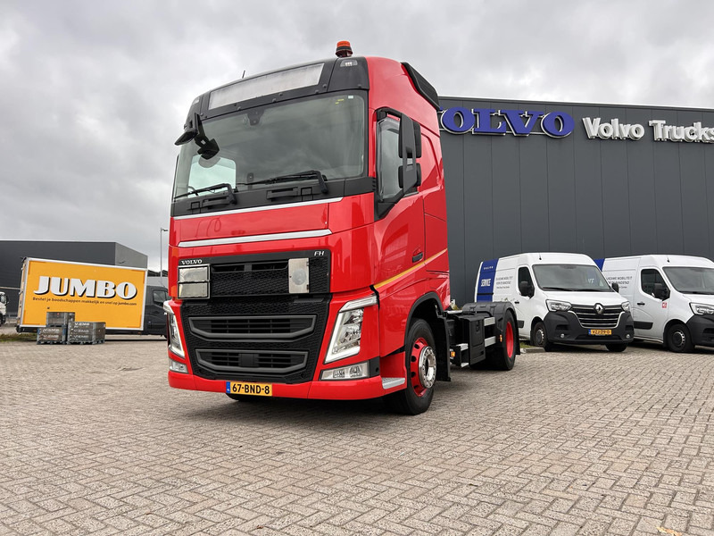 Volvo FH - شاحنة جرار: صور 1 Volvo FH - شاحنة جرار: صور 1