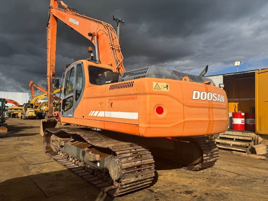 Doosan DX 300 LC ( 4.690 original hours 18M long reach ) - حفارة: صور 3 Doosan DX 300 LC ( 4.690 original hours 18M long reach ) - حفارة: صور 3